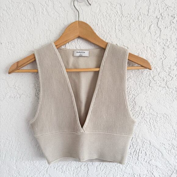 Aritzia Babaton Sculpt Knit Deep V-neck Tank Crop Top - Picture 3 of 8